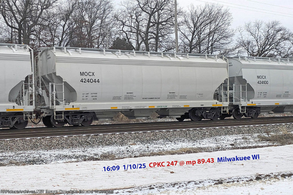 Mosaic potash hoppers on 249 - built in 2024